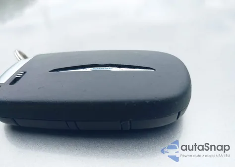 2021 Chrysler 300 Touring z USA, uszkodzony, nr VIN 2C3CCAAG6MH558382